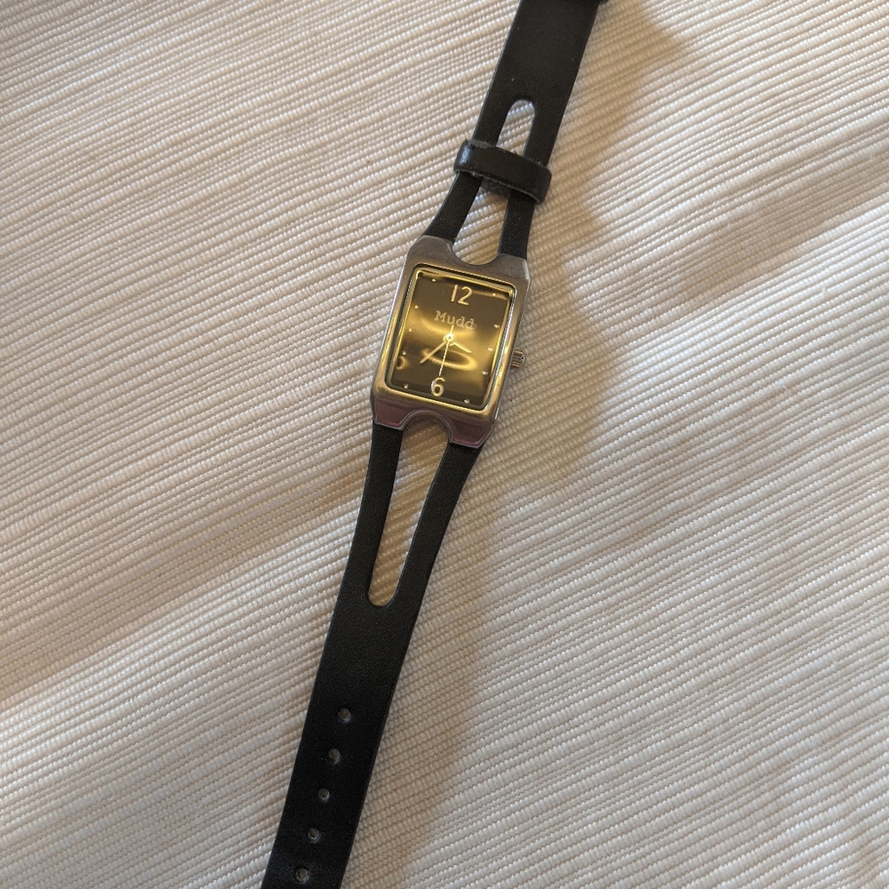 faux leather watch with silver face